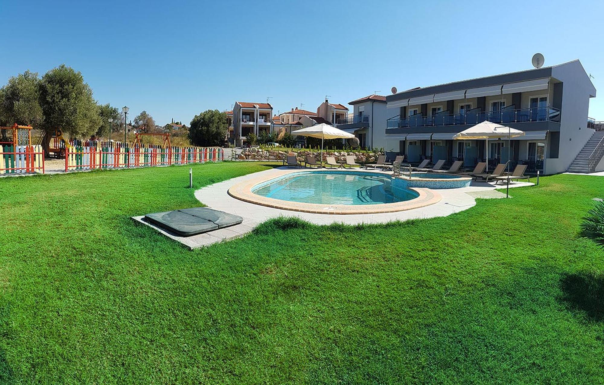 Finikas Garden Beach Resort Nikiti المظهر الخارجي الصورة