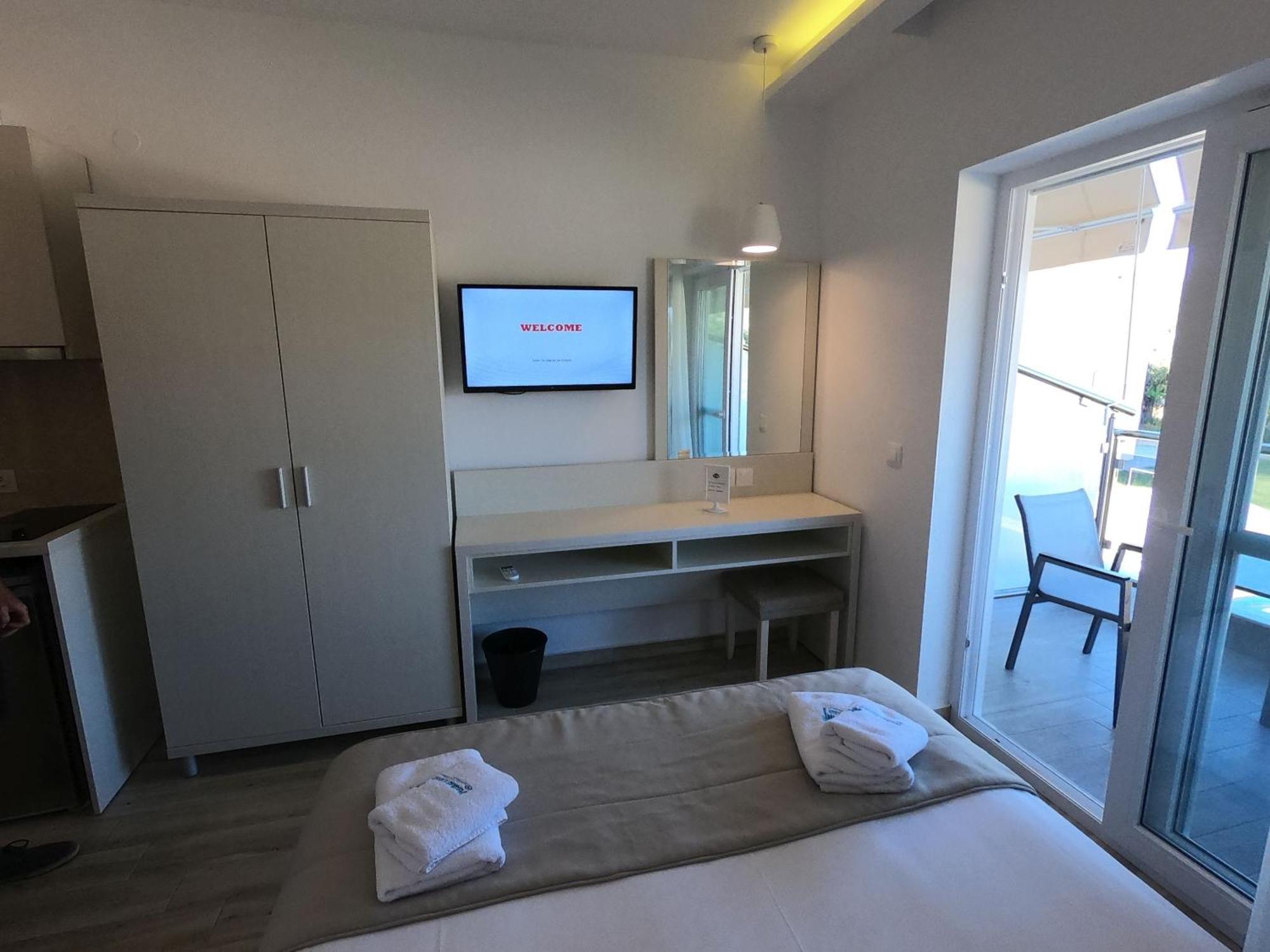 Finikas Garden Beach Resort Nikiti المظهر الخارجي الصورة