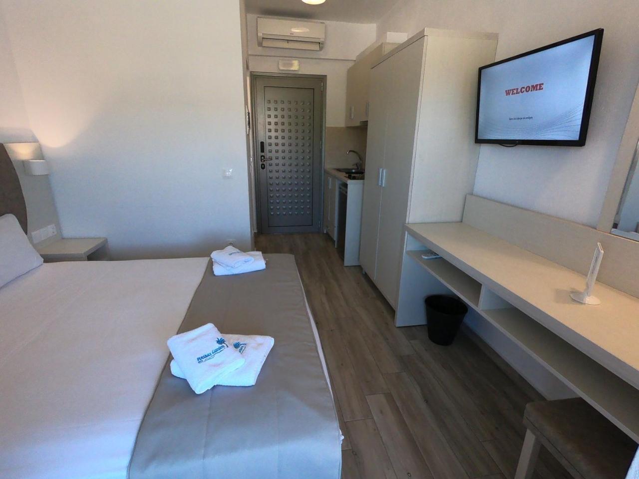 Finikas Garden Beach Resort Nikiti المظهر الخارجي الصورة
