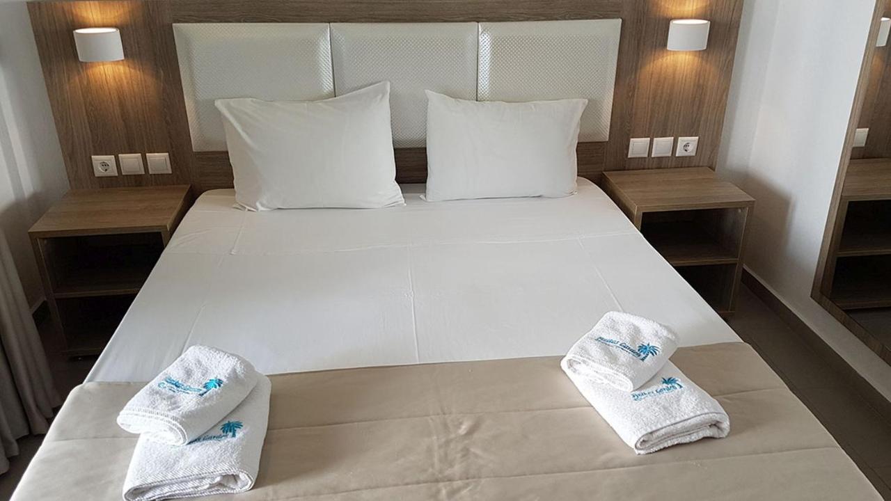 Finikas Garden Beach Resort Nikiti المظهر الخارجي الصورة